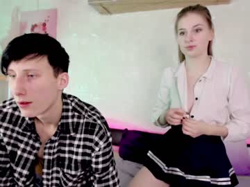 webcam couple williamandmia live cam image #4335870