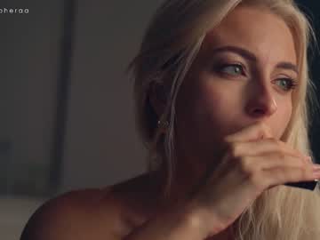 webcam girl artmosphera live cam image #6570424