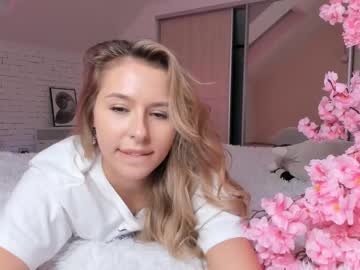 webcam girl yononeey live cam image #7132968
