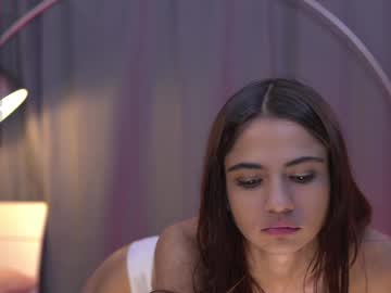 webcam girl kity_paw live cam image #11047618