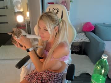 webcam girl mermaidrozalia live cam image #6490006