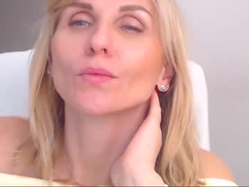 webcam girl lady_ada live cam image #268604