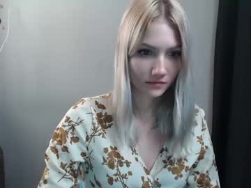 webcam girl gilliana_mo live cam image #506503