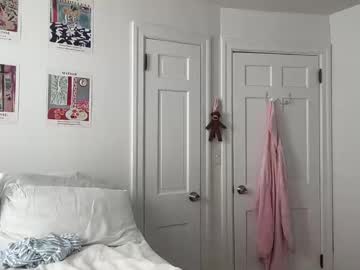 webcam girl itsmellll live cam image #10195762