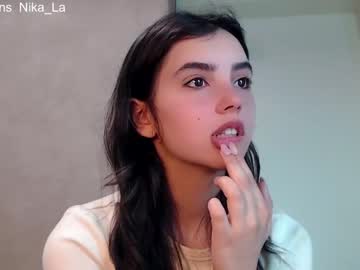 webcam girl nika_la_sun live cam image #5737742