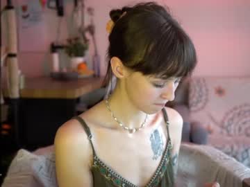 webcam girl diruriru live cam image #8810355