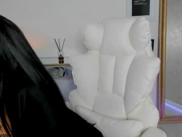 webcam girl moniqueeass live cam image #9855537
