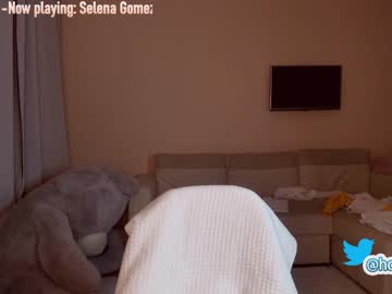 webcam girl hollyextra live cam image #2444579