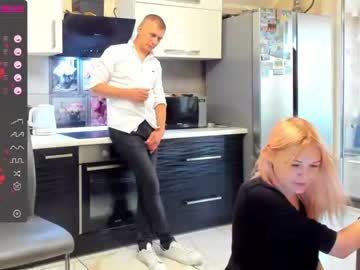 webcam couple karinadeniss live cam image #2844566