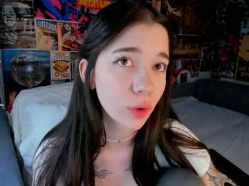 webcam girl flirtykitty_ live cam image #12250574