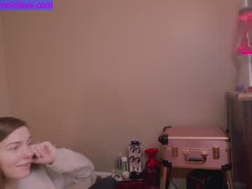webcam girl chroniclove live cam image #4426492