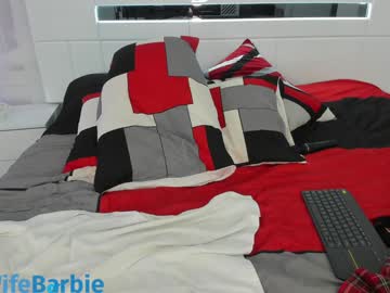 webcam girl wildwifebarbie live cam image #10465775