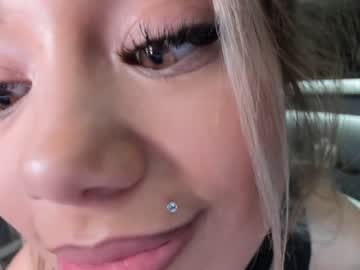 webcam girl bubblebie_ live cam image #2067061