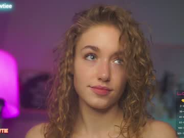webcam girl _taylor_swift live cam image #5665482