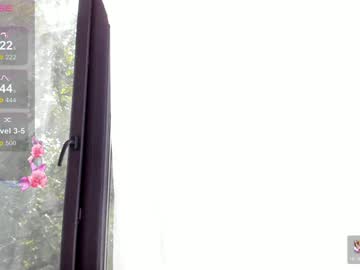 webcam girl sassyt33n live cam image #10412237
