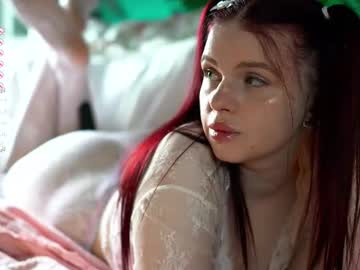 webcam girl pinky_muse live cam image #12761530