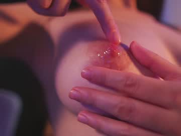 webcam girl lucie_beltran live cam image #7807017