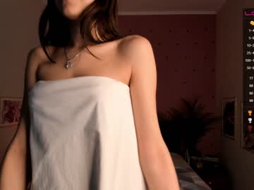 webcam girl hillsophie live cam image #1970117
