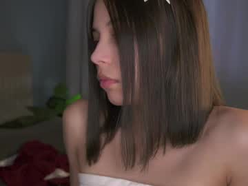 webcam girl shickshackshock live cam image #12999291