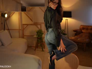 webcam girl tifalock_ live cam image #11759142