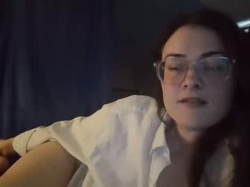 webcam girl eyadivine live cam image #6683392