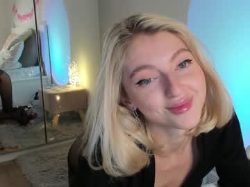 webcam girl yournaughtymiss live cam image #4074501