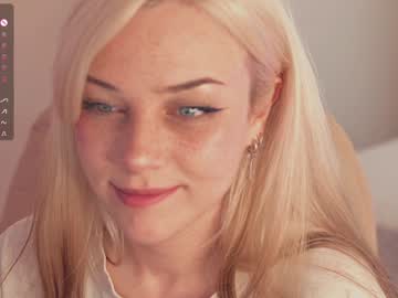 webcam girl mia_milagros live cam image #12776791