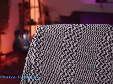 webcam girl tiffanyriox live cam image #11171176