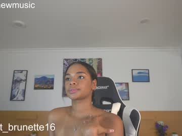 webcam girl camilitasu live cam image #3615242
