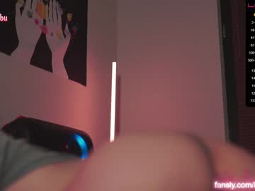 webcam girl hoolybunny live cam image #5605402