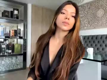webcam girl emma_lu1 live cam image #10250189