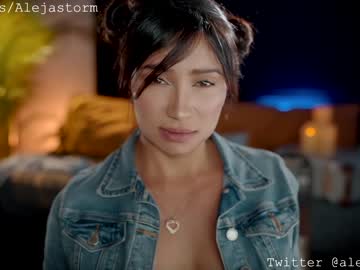 webcam girl alejastorm live cam image #8431423