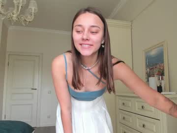 webcam girl eleonora_linn live cam image #3387601