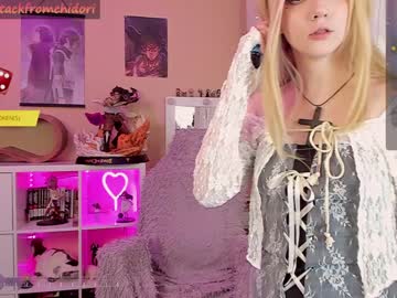 webcam girl yourcutewaifu live cam image #9679804