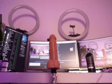 webcam girl lau__1 live cam image #8232297
