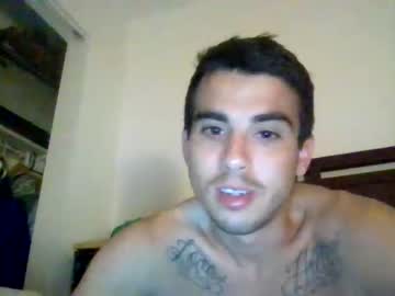webcam man queezie live cam image #2276736