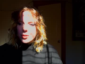 webcam girl crimsonxrapture live cam image #1734677