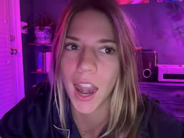 webcam girl oliviahansleyy live cam image #11501851