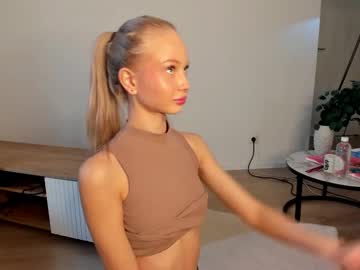 webcam girl sincere_shyness live cam image #12706296