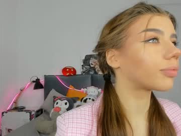 webcam girl jenie_fire live cam image #10582450