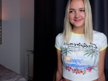 webcam girl beverly_hillls live cam image #8645024