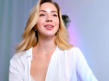 webcam girl emmi_rosee live cam image #2882845