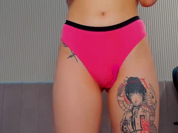webcam girl angella_kleee live cam image #6925938