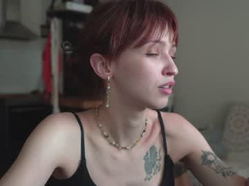 webcam girl diruriru live cam image #9492232