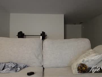 webcam man kylechat live cam image #3070271