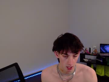 webcam man aronyou_wing live cam image #5104057