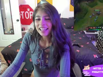 webcam girl violetttflowers live cam image #4921698