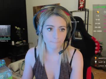webcam girl kimilee22 live cam image #2221970