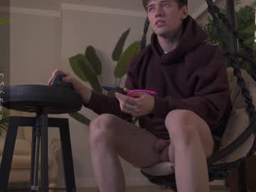 webcam man tommyjoyer live cam image #11029275