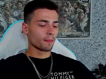 webcam man tattsoutbeast live cam image #9825759